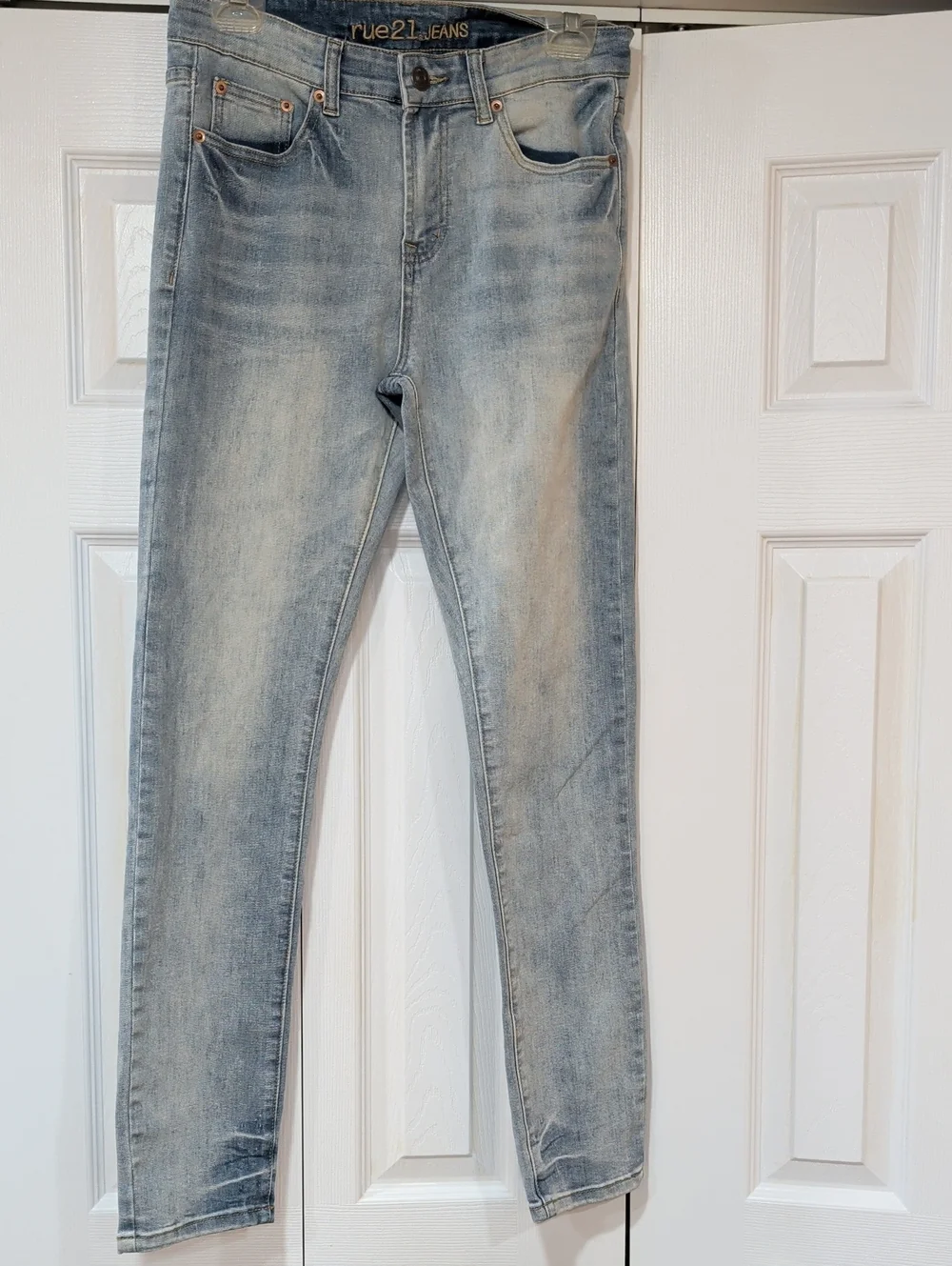 Rue21 Man's Light Denim Skinny Jeans - Faded Blue Size 30/30